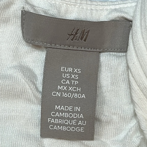 CROP TOP shirts LOT OF TWO WHITE sweetheart neck ribbed black Long sleeves Small - Picture 11 of 13